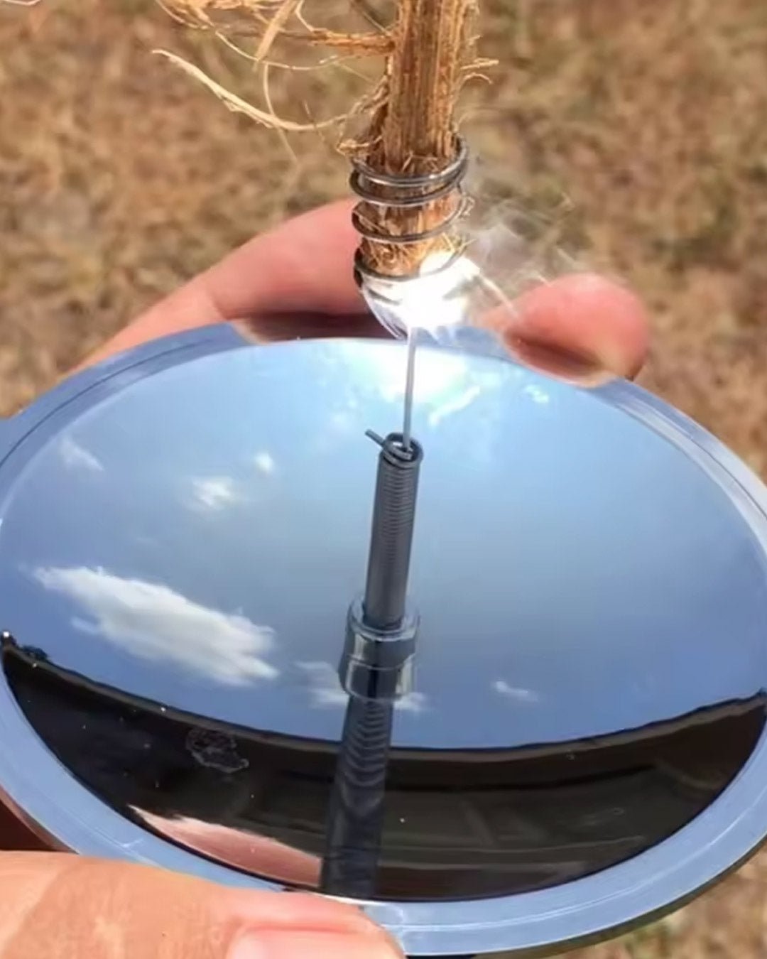 Survival Solar Lighter - The Survivors Club